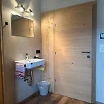 Апартаменты Ferienwohnung Bischofer Aschau Im Zillertal