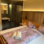 Ferienwohnung Bischofer Апартаменты *