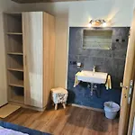 Apartamento Ferienwohnung Bischofer